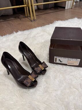 Louis Vuitton Valentine Women’s Open-Toe Bow Pump Sz 36.5